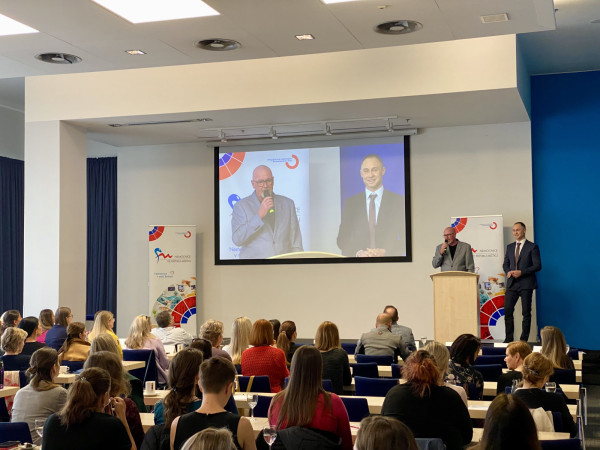 2. Mezioborová konference o endometrióze