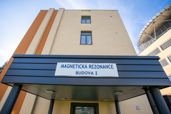 Budova magnetické rezonance